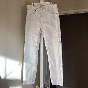 White Zara straight leg or mom jeans